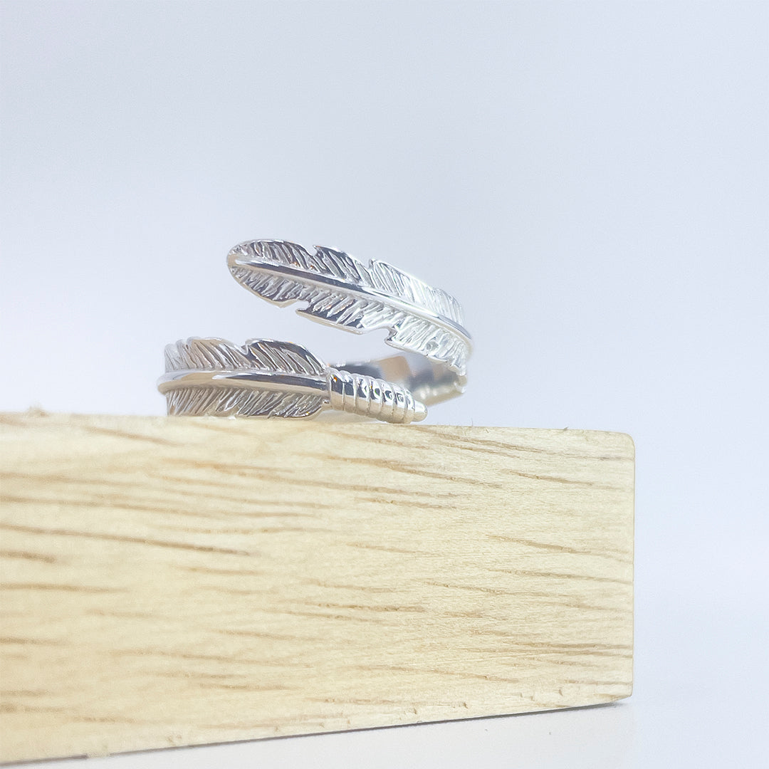 Anillo Pluma