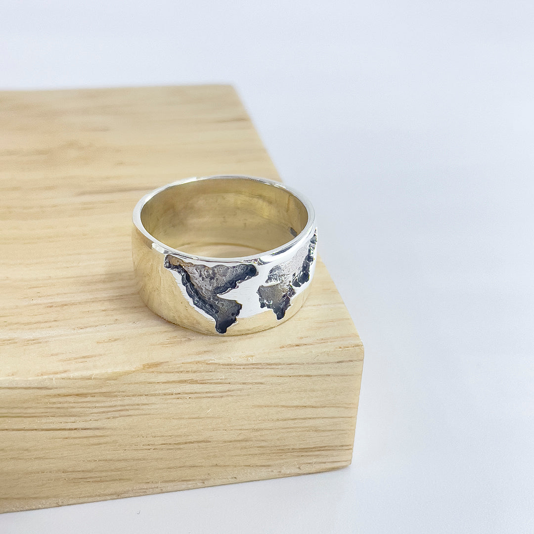 Anillo Mapamundi