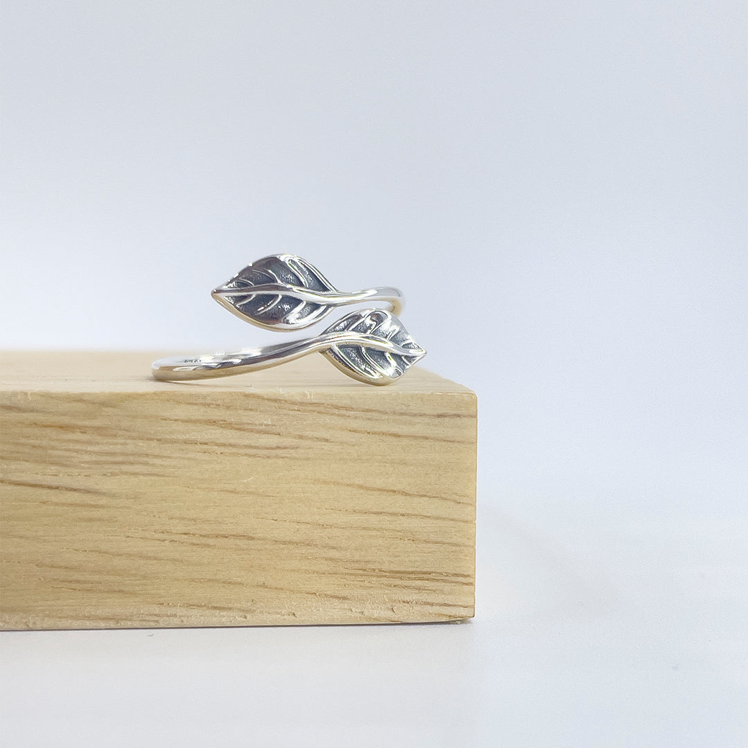 Anillo Hojas