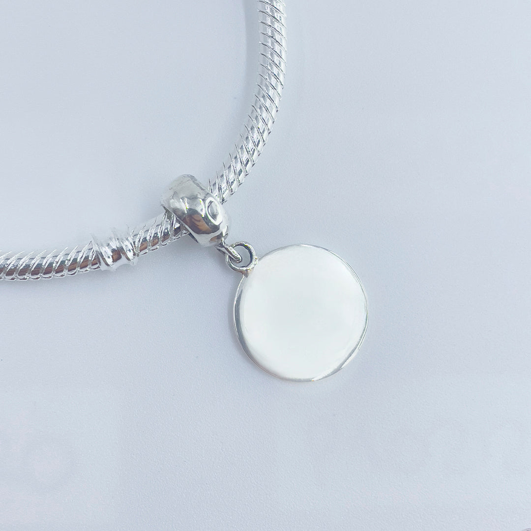 Charm Personalizado medallita con nombre grabado