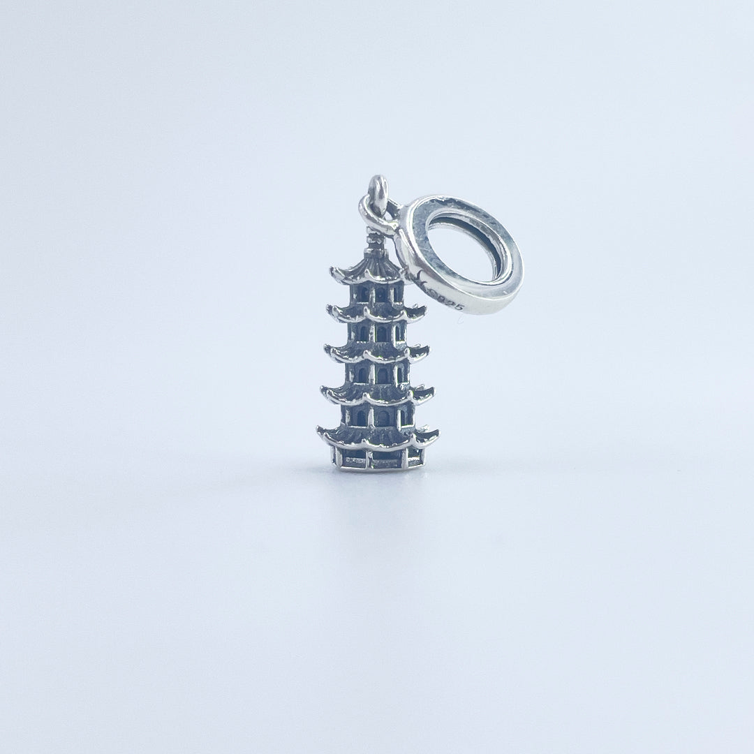 Charm Torre Pagoda