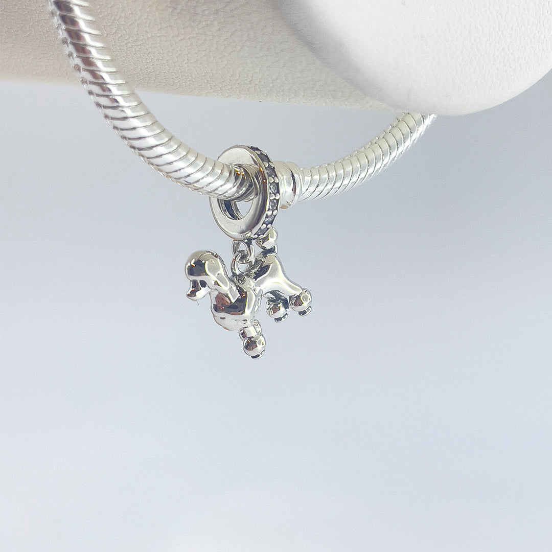 Charm Perro Caniche