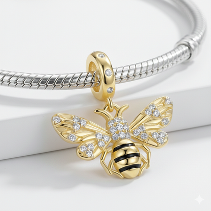 Charm Abeja 01